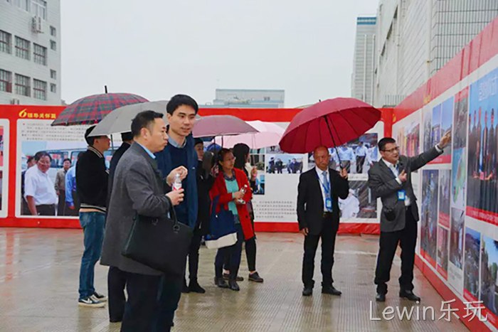 市委常委、统战部长♢施艾珠一◉行到Lewin乐玩调研 市委常委、统战部长∷施艾珠一◣◣行到Lewin乐玩调研